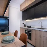 Evnia Apartments